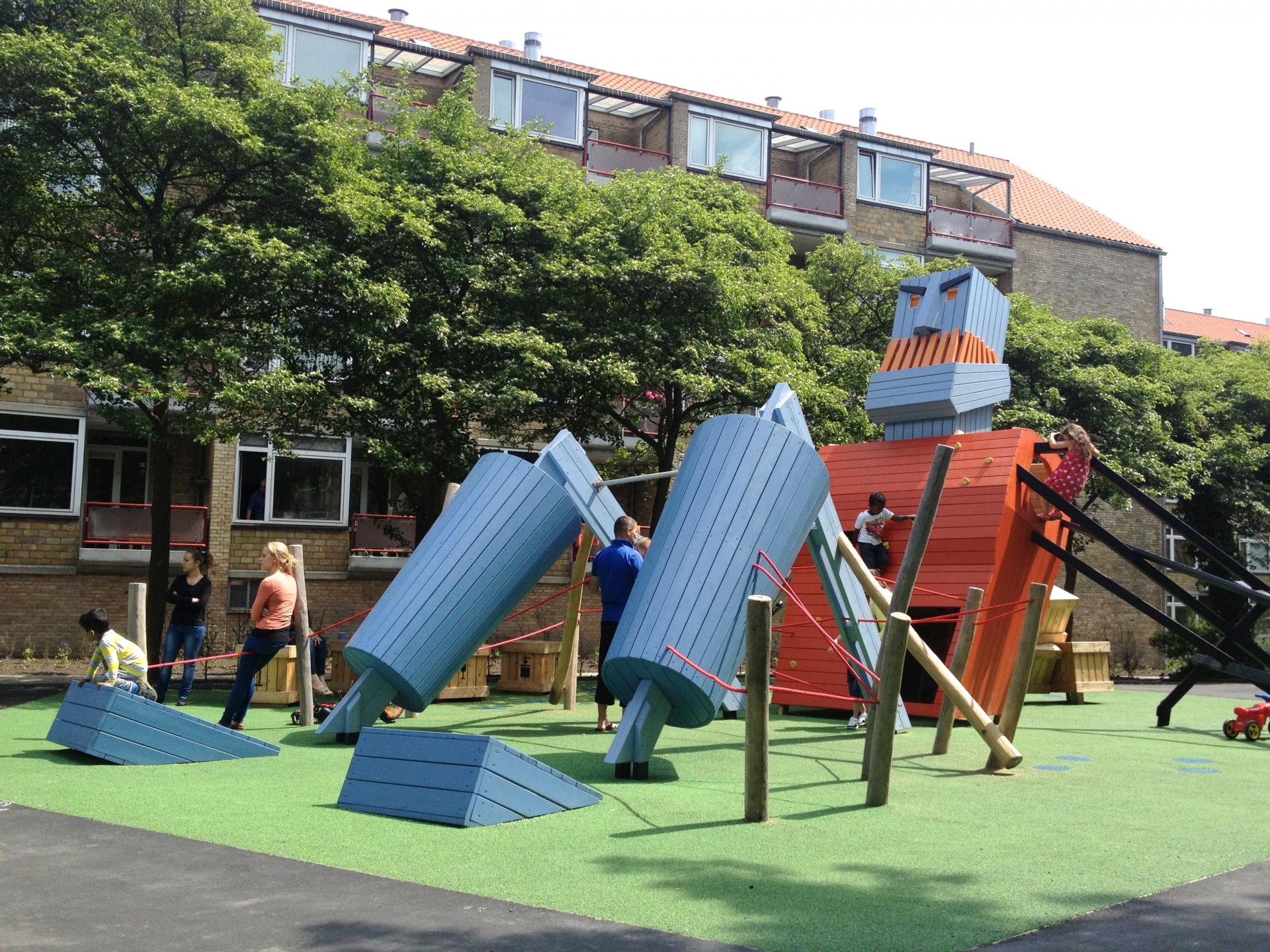 MONSTRUM fantastic playground play Monster