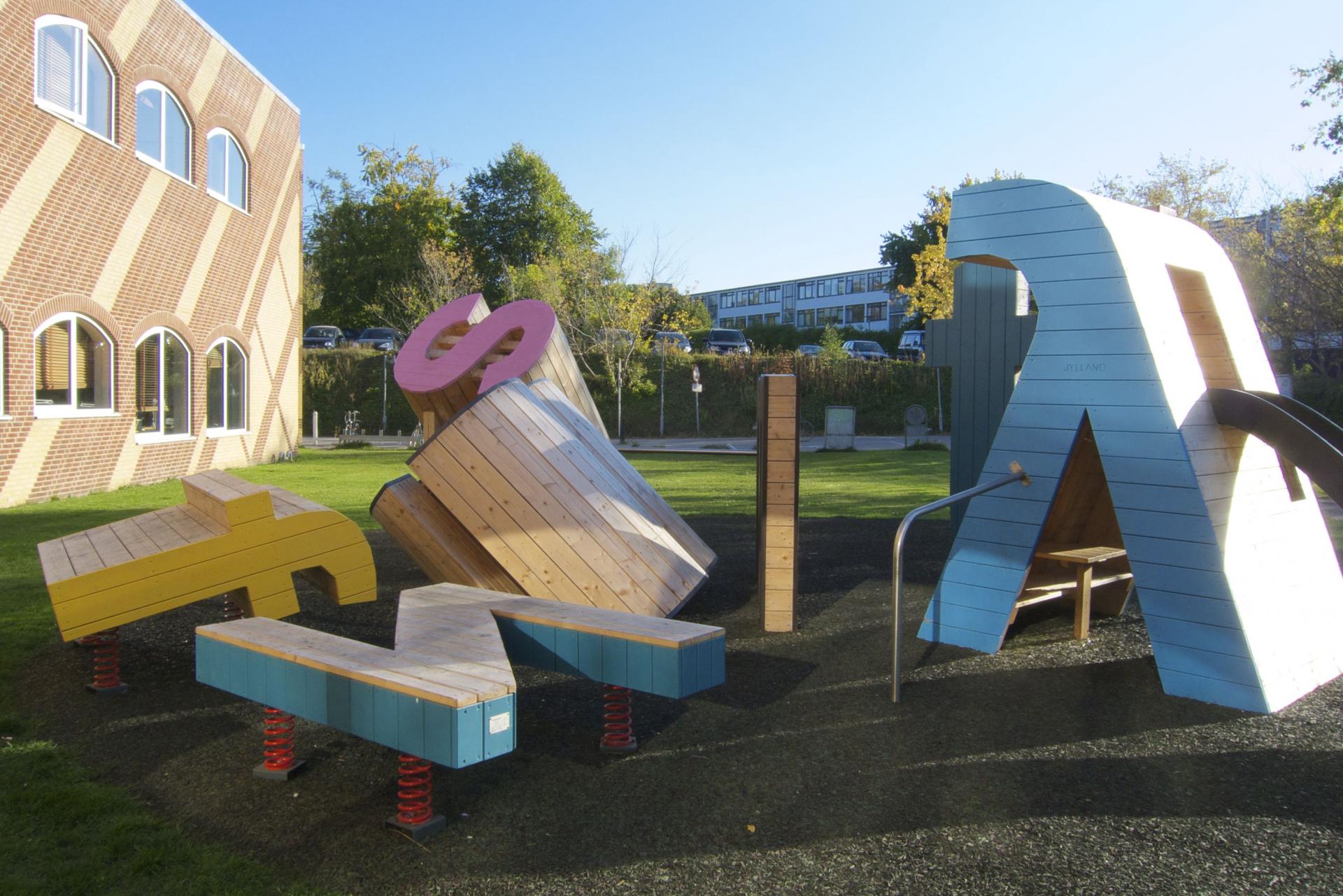 Monstrum playground letters alphabet hørsholm legeplads 