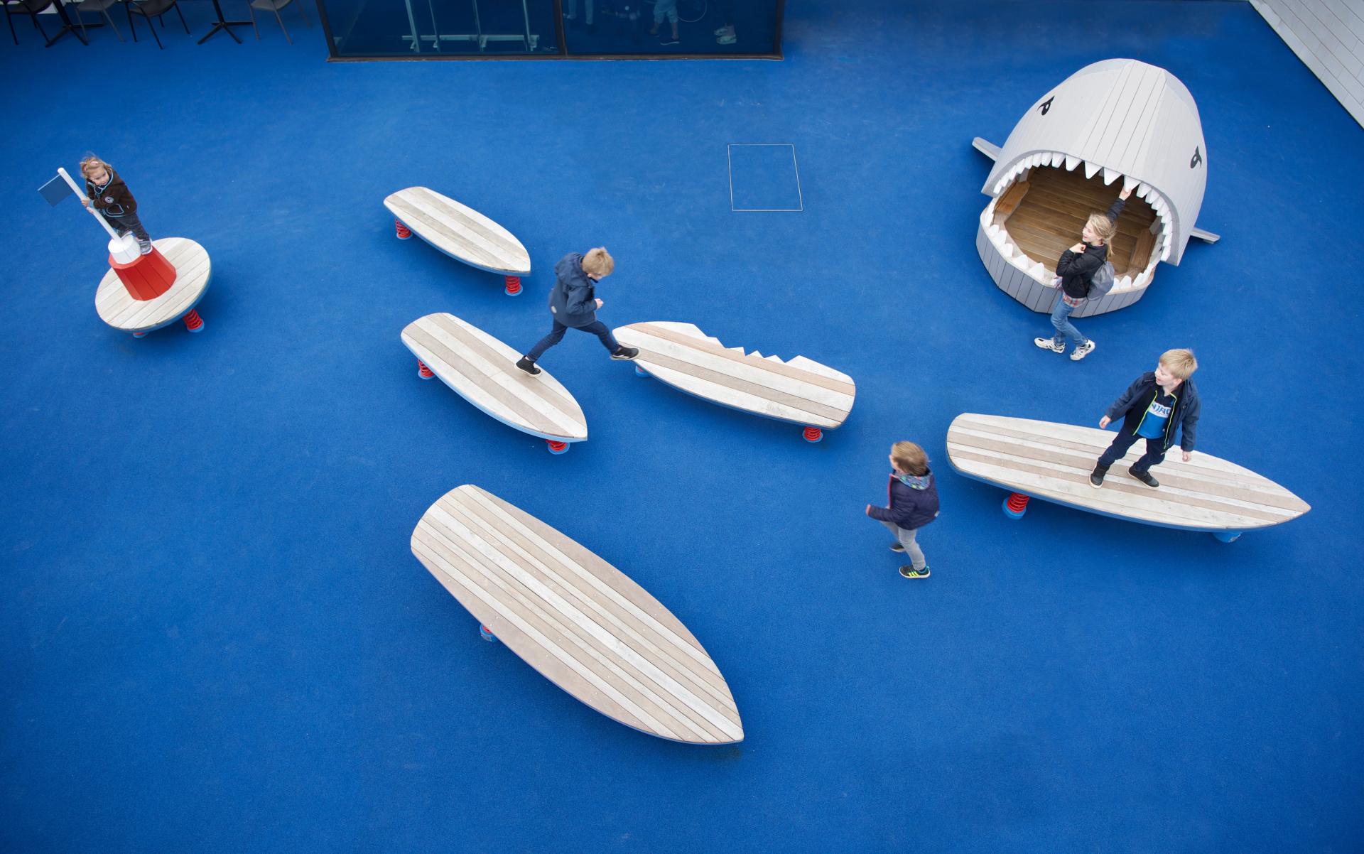 LEGOhouse shark attack surfboards LEGO MONSTRUM playground