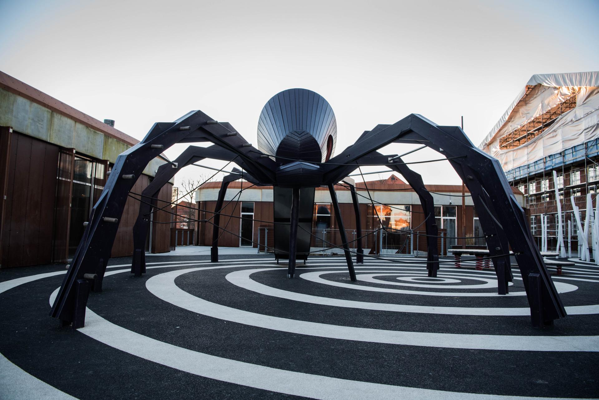 MONSTRUM playground spider brønshøj school 