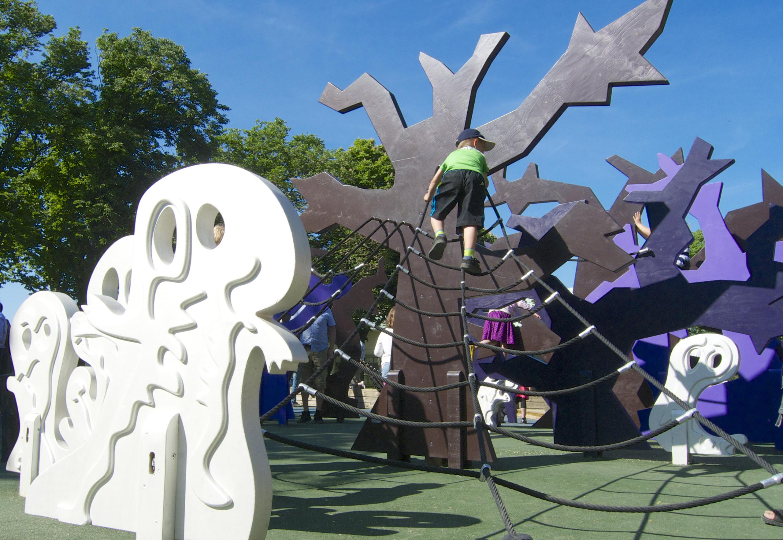 Spööökitetsparken varberg monstrum playground design legeplads