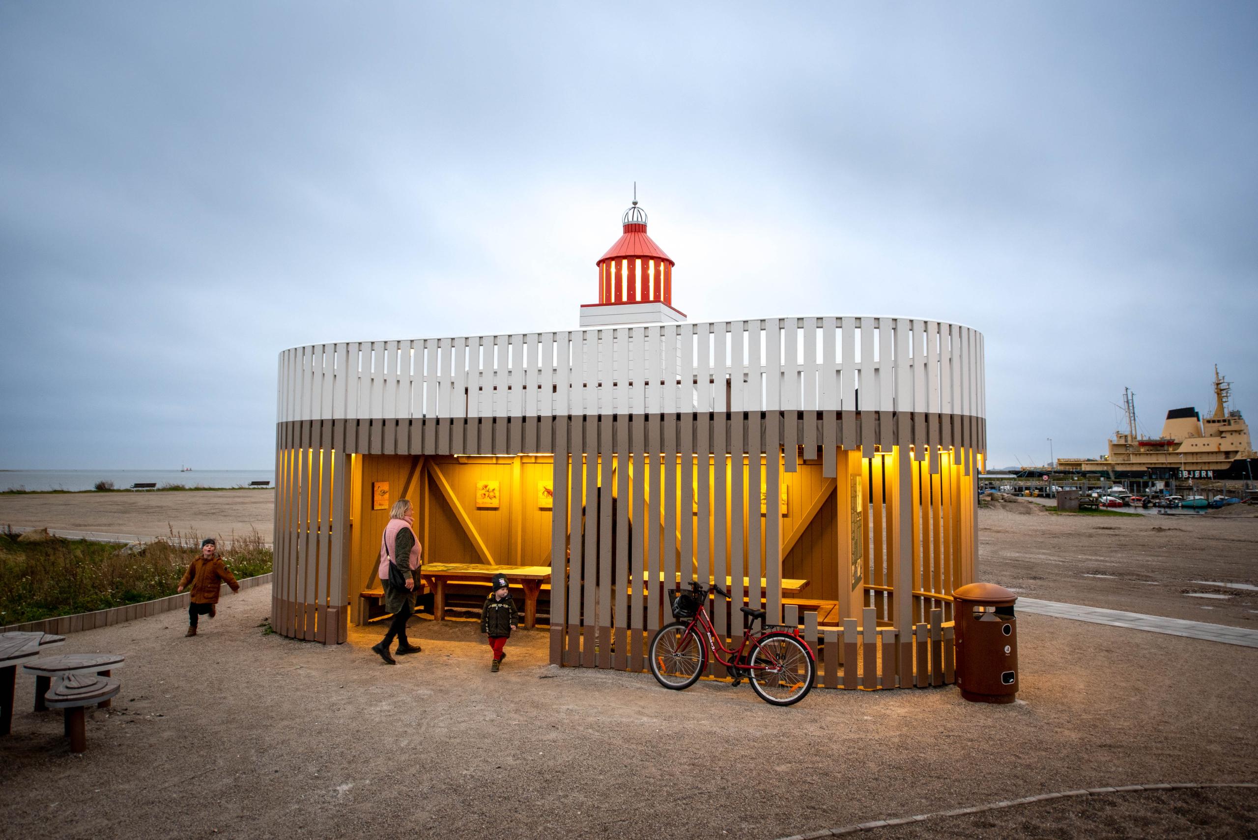 Lighthouse picnic hut playground