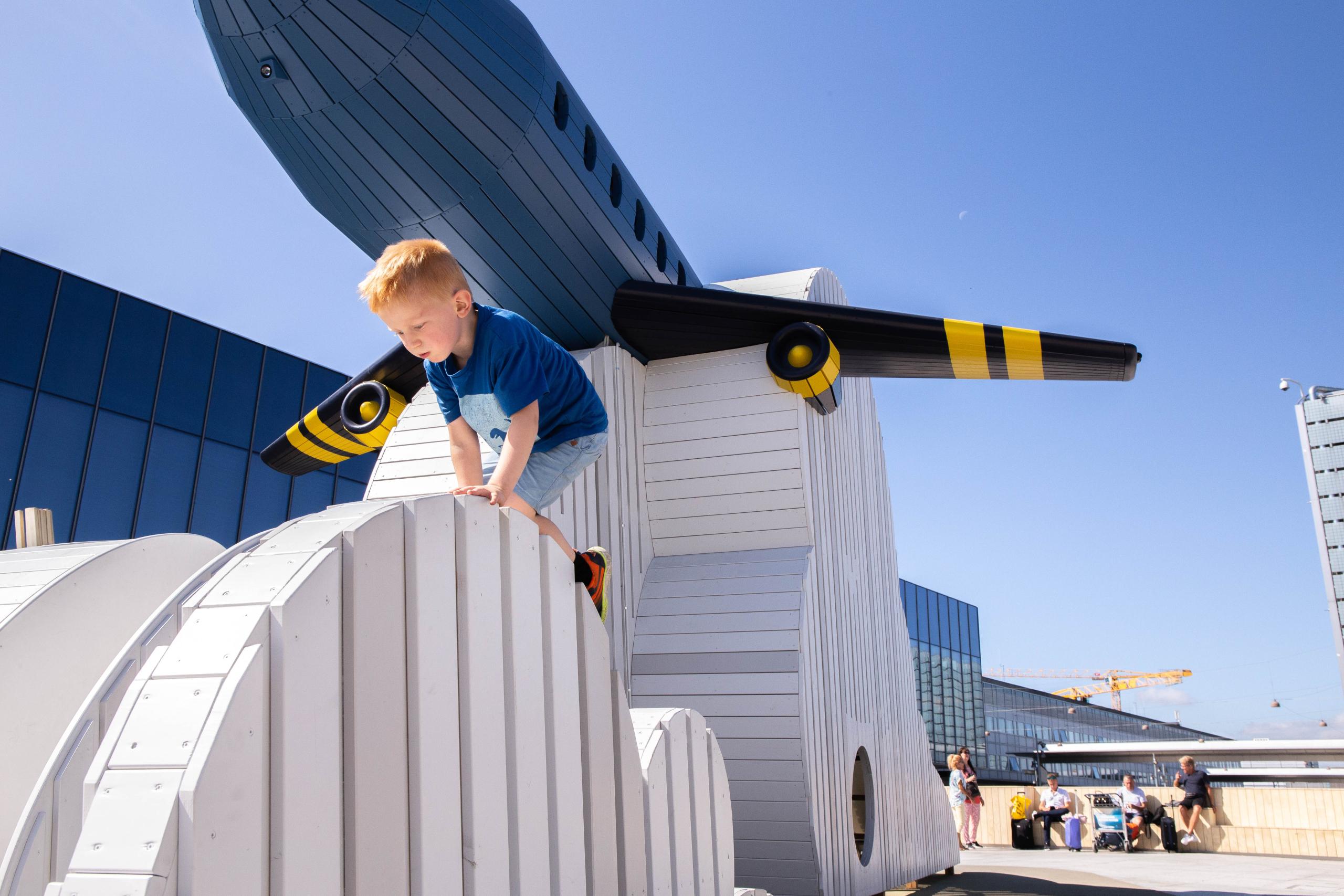 Sky high flight airplane MONSTRUM playground copenhagen airport