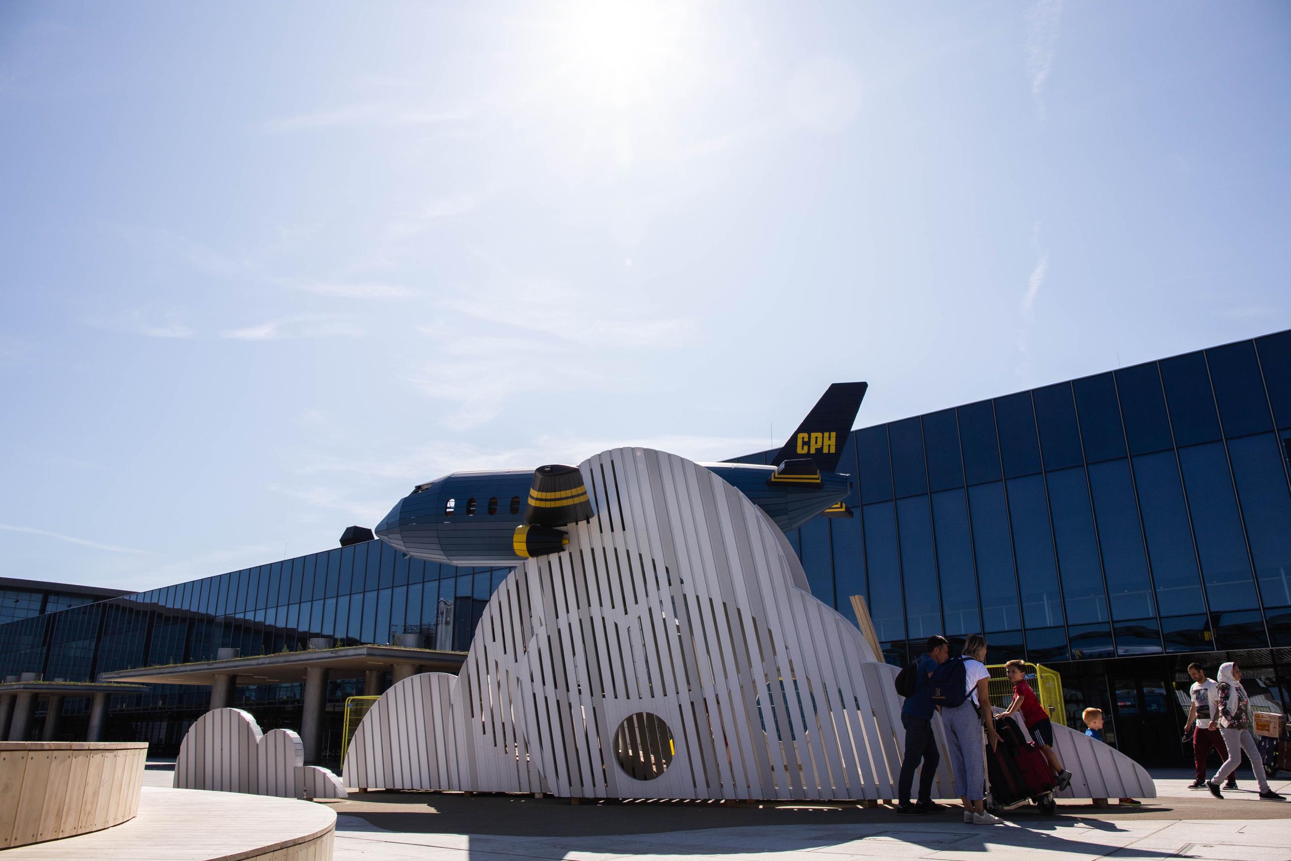 Sky high flight airplane MONSTRUM playground copenhagen airport