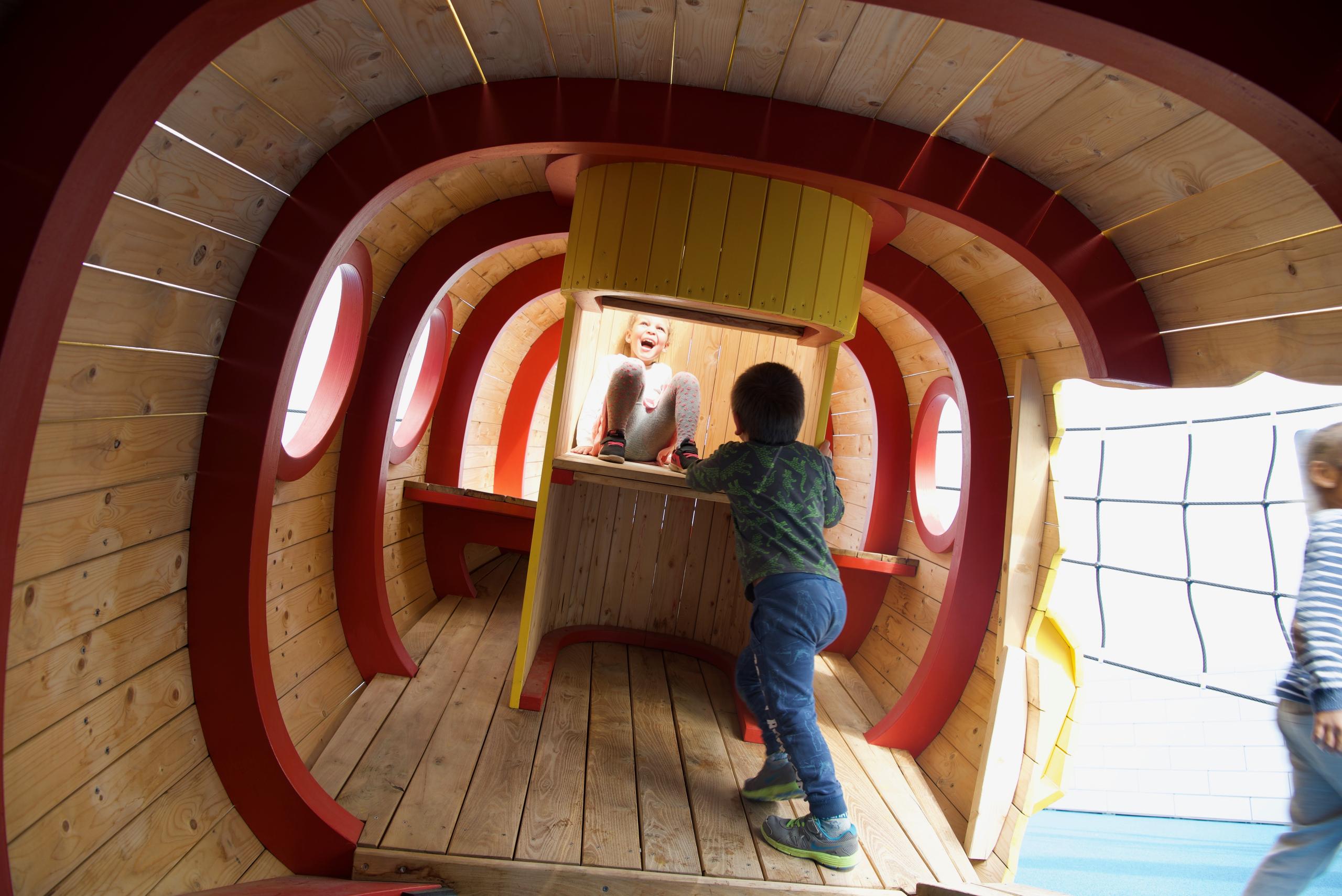 submarine seamonster monstrum playground lego house
