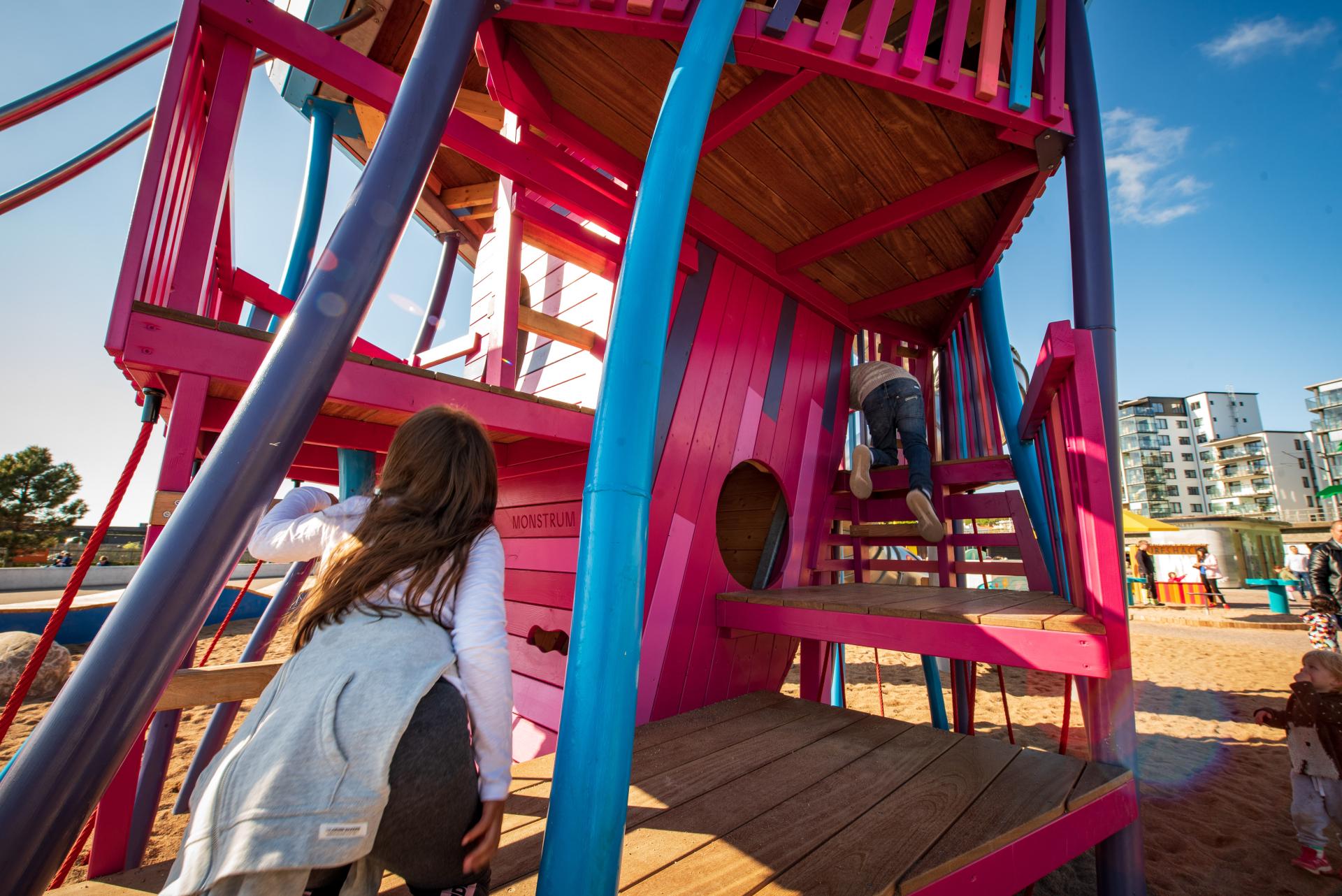 The Surf Playground of Helsingborg, Sweden MONSTRUM artistic playgrounds