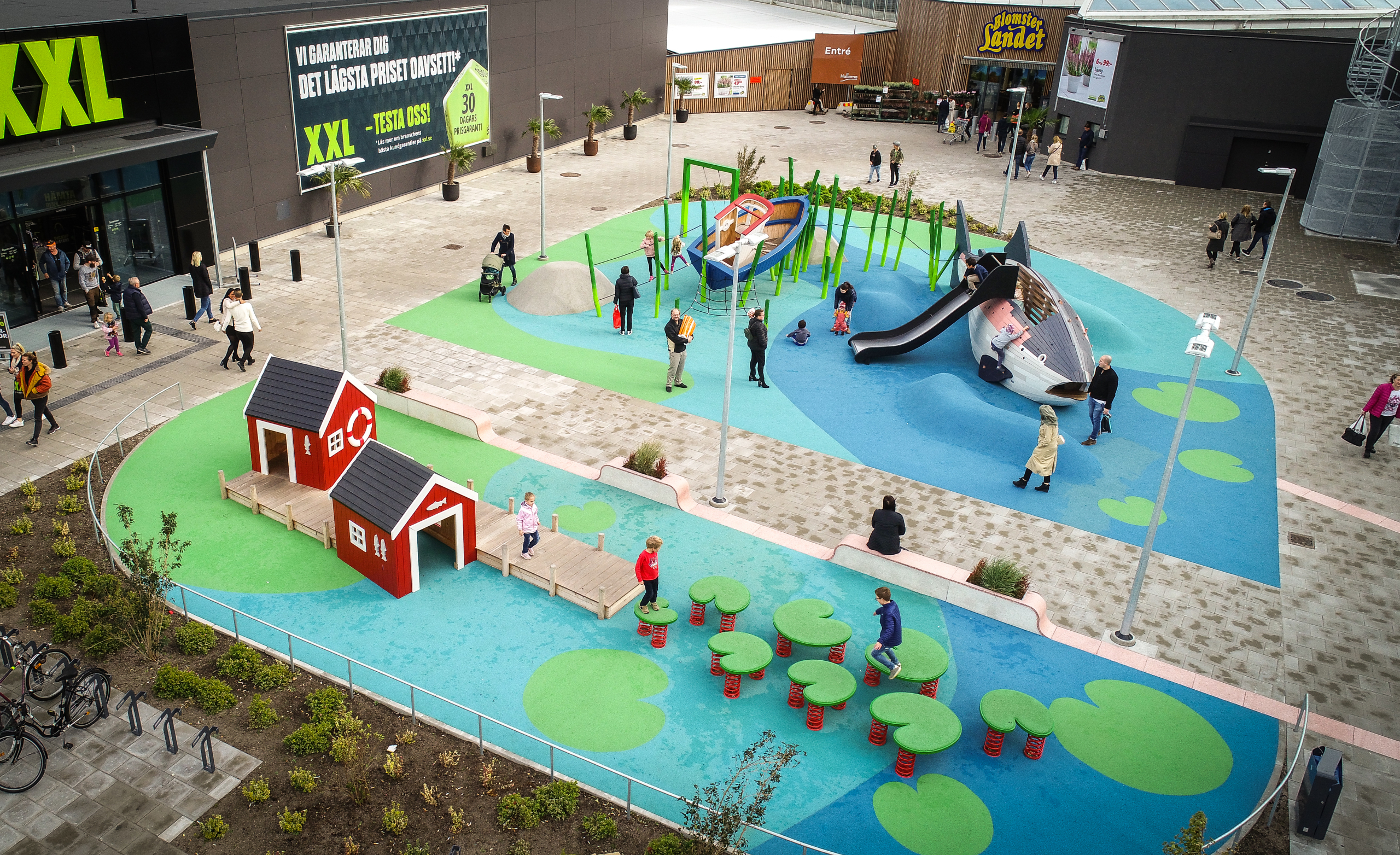 MONSTRUM hallarna salmon playground