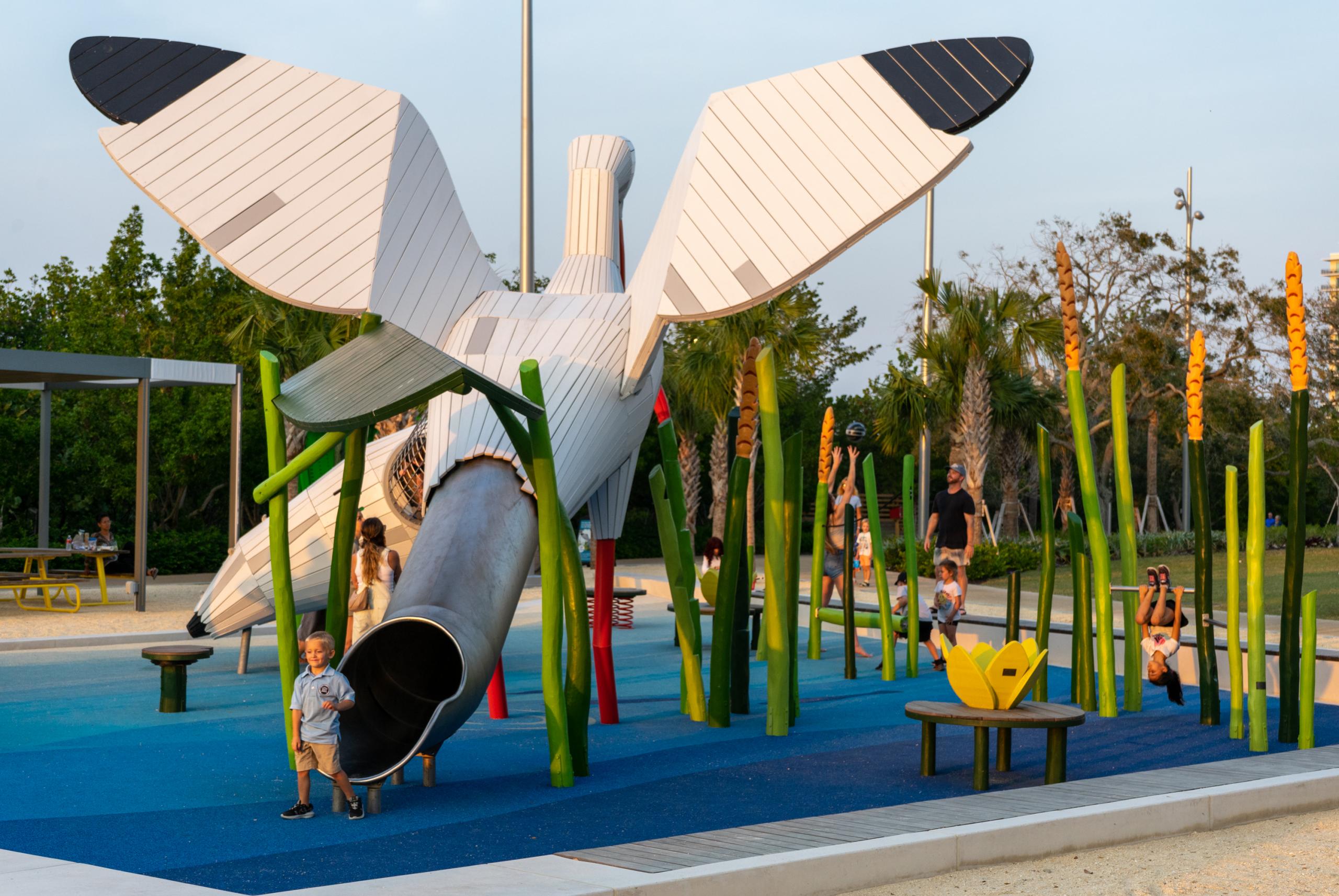 kids playing at Ibis bird playground