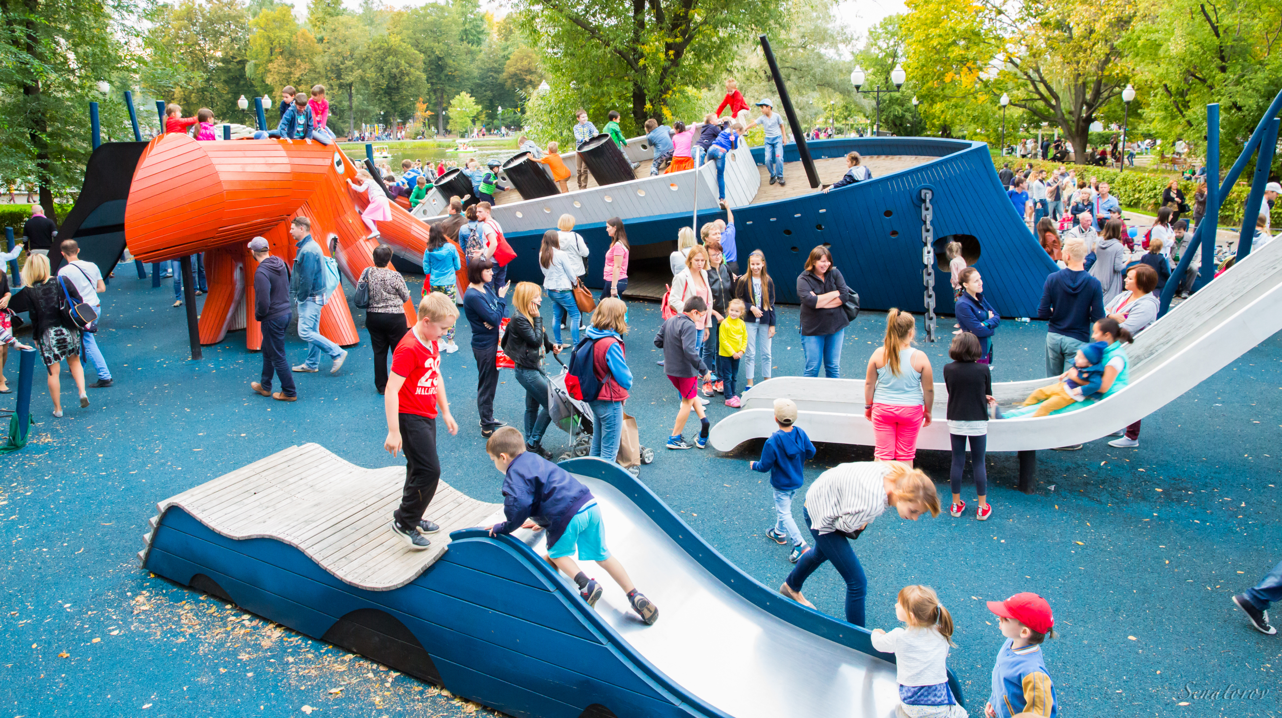 MONSTRUM playground gorky park octopus