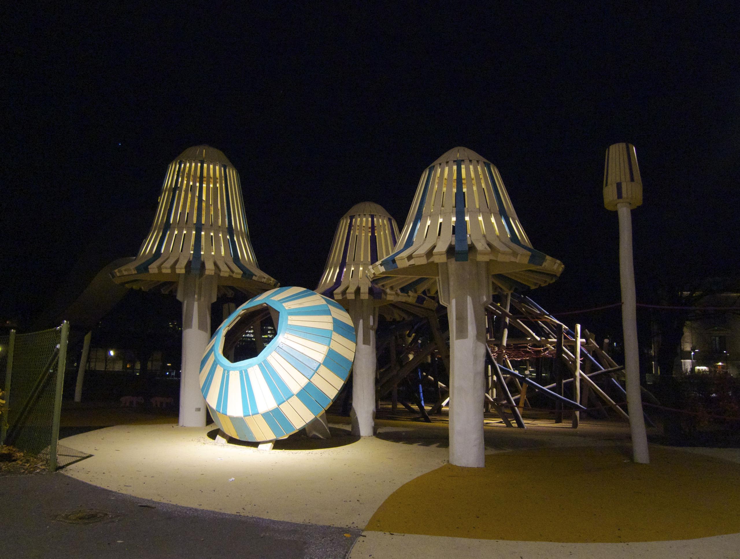 Owls monstrum playground