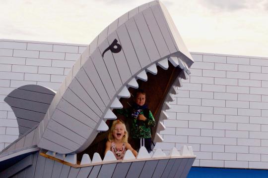 MONSTRUM playground shark lego house