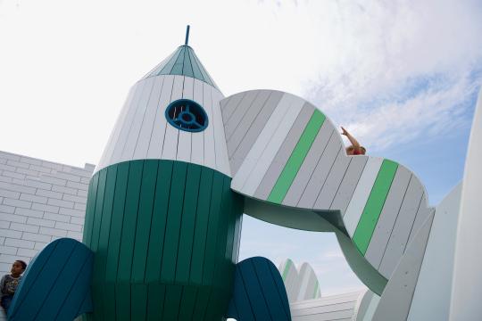Rocket launch monstrum playground lego house