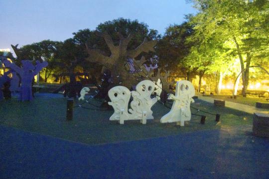 Spööökitetsparken varberg monstrum playground design legeplads