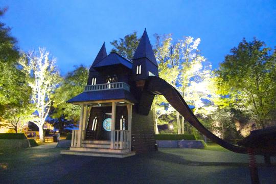 Spööökitetsparken varberg monstrum playground design legeplads
