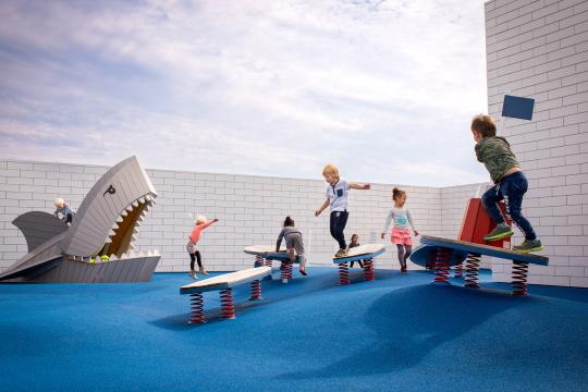 MONSTRUM playground shark lego house