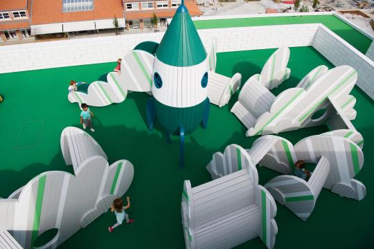 Rocket launch monstrum playground lego house