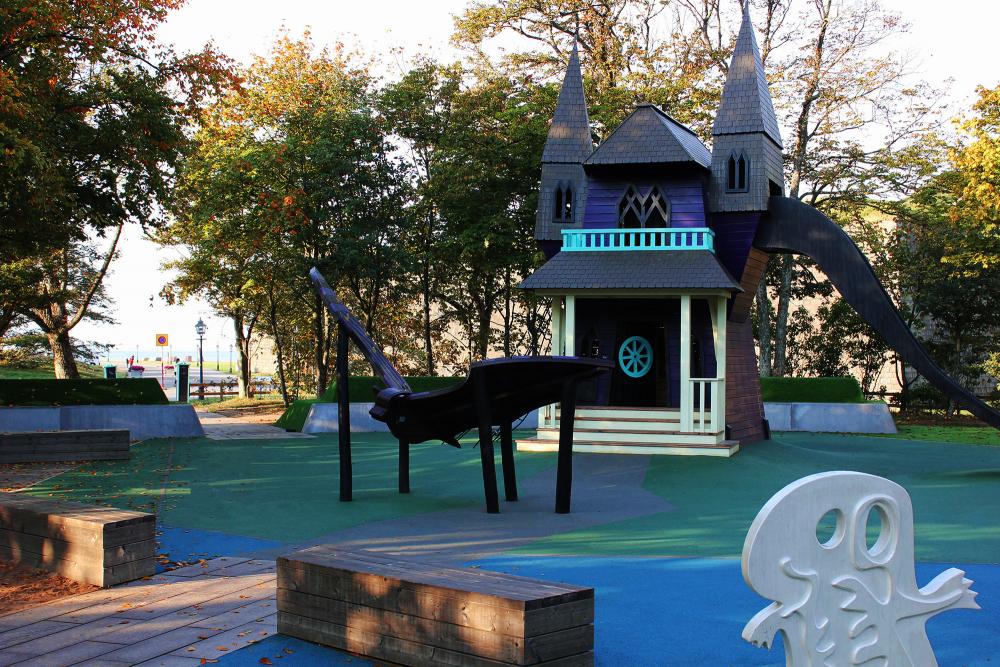 MONSTRUM fantastic playground play varberg ghosthouse
