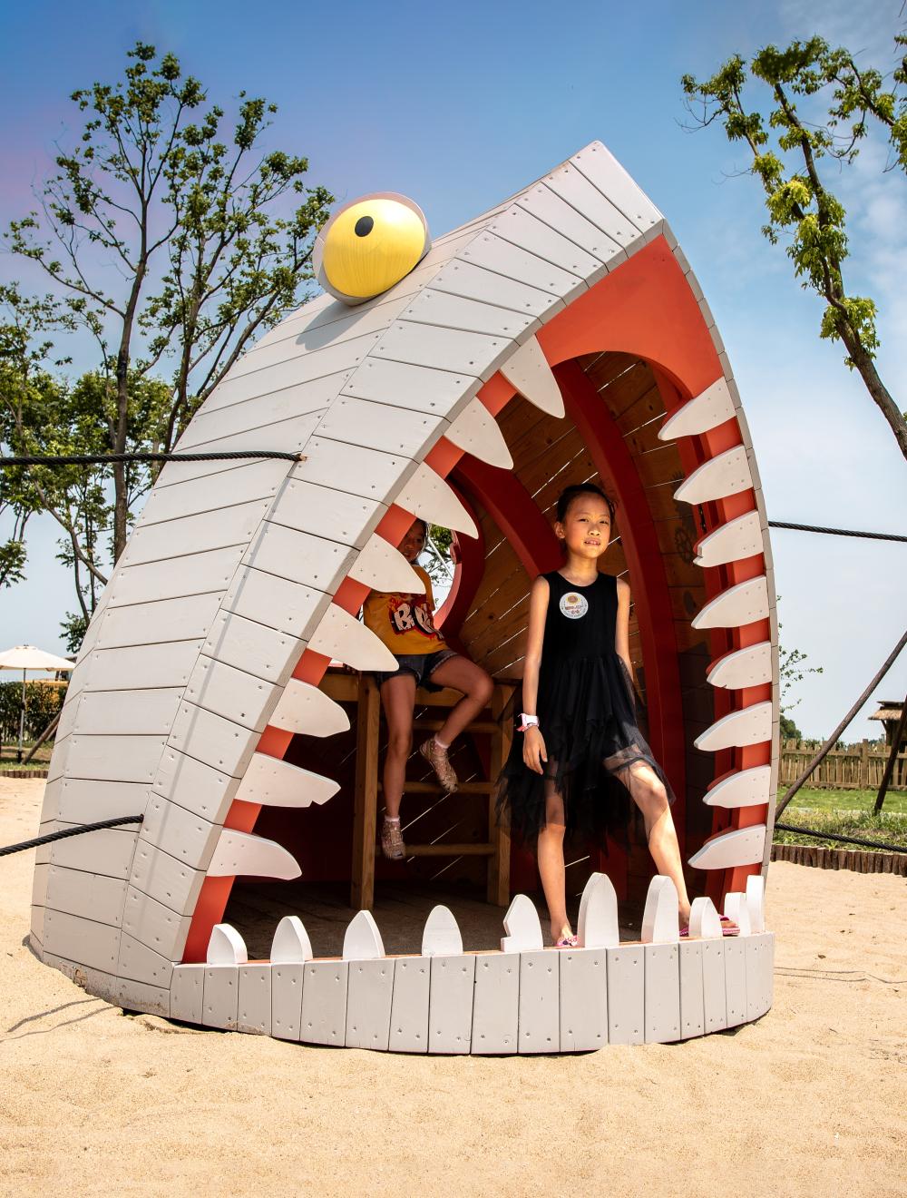 shark Battle plant vs. zombies park wuxi monstrum playground